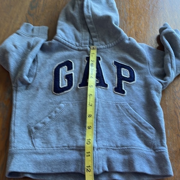Baby Gap Toddler Two Years. Gray Hooded Zippered Sweatshirt - Picture 4 of 8